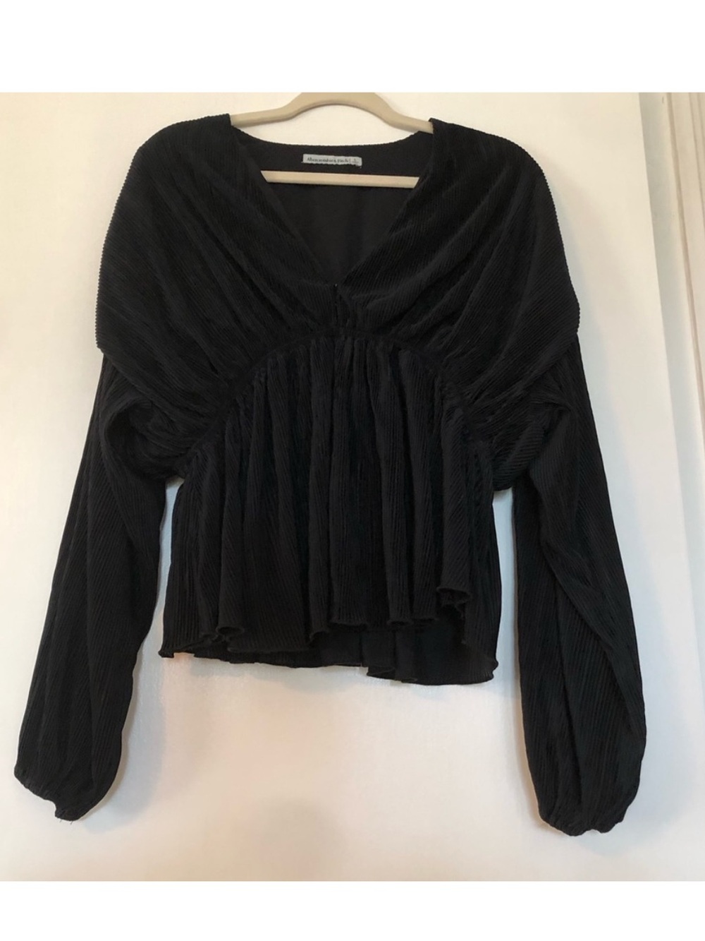 Abercrombie & Fitch Easy Waist Satin Blouse - Picture 4 of 6